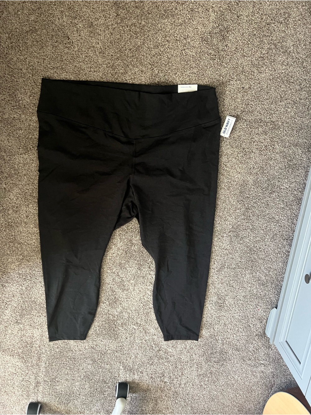 Old Navy Black Women's Stretch Capri Leggings